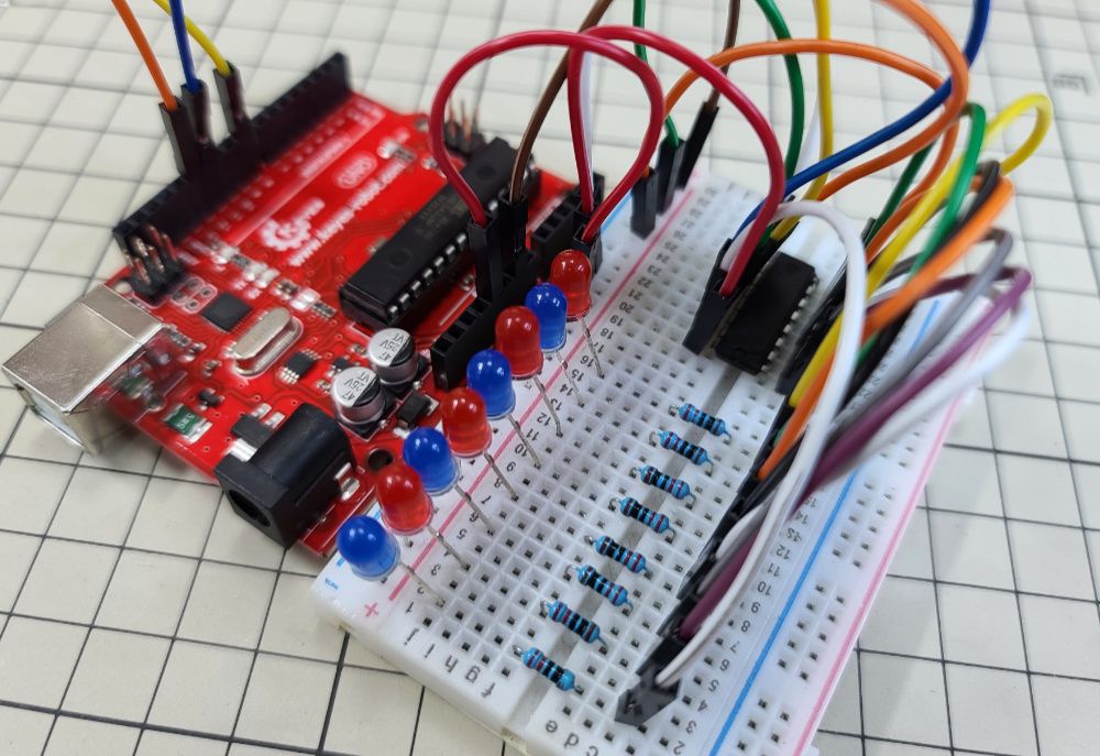 [Arduino範例] 使用74HC595移位暫存器，控制多個LED燈